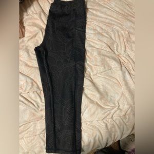 Constantly varied gear leggings